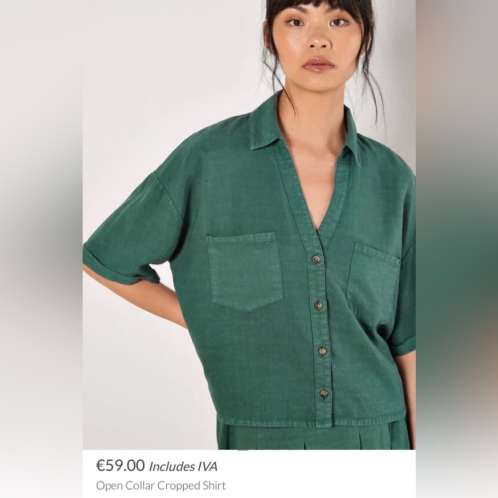 Apricot 🍑 - Green Button-Front top Set - - Picture 2 of 8